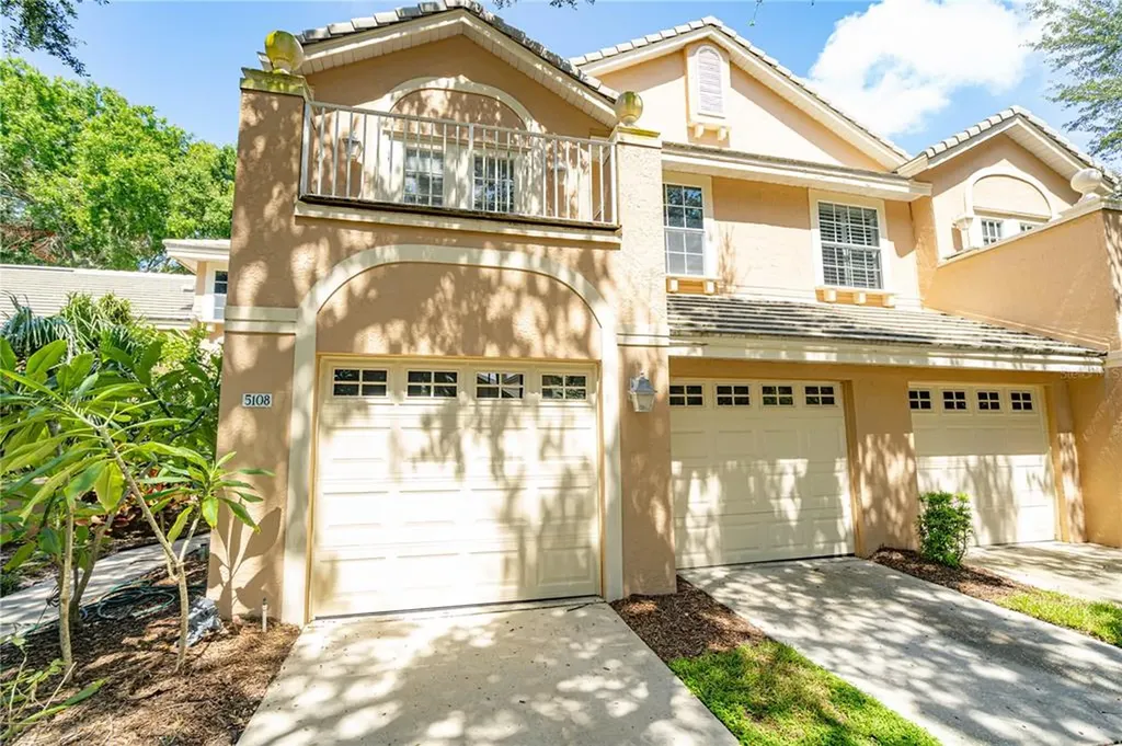5108 White Pine Circle NE St Petersburg FL 33703