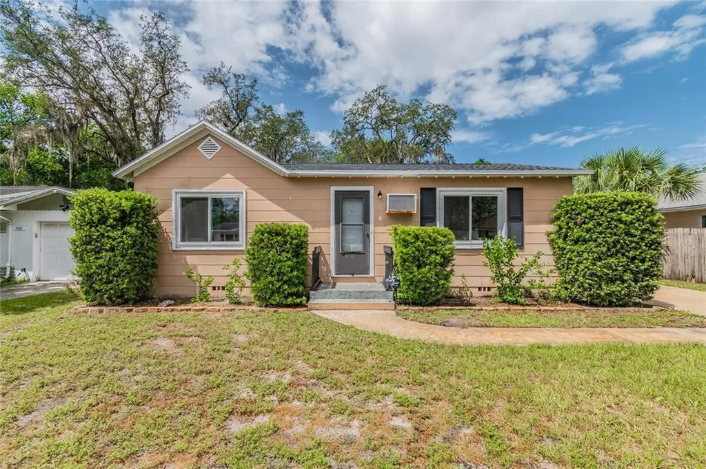 616 Yelvington Avenue Clearwater FL 33756