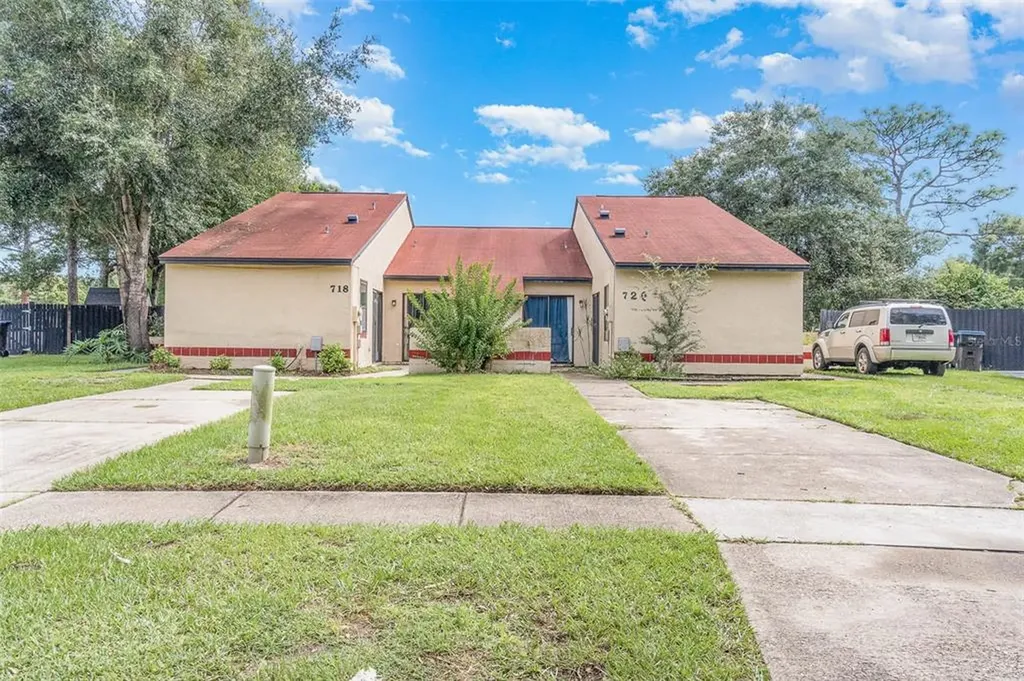 718 Golden Sunshine Circle Orlando FL 32807