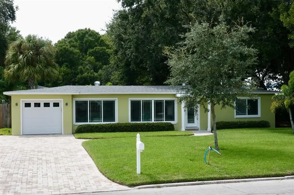 4303 S Coolidge Avenue Tampa FL 33611