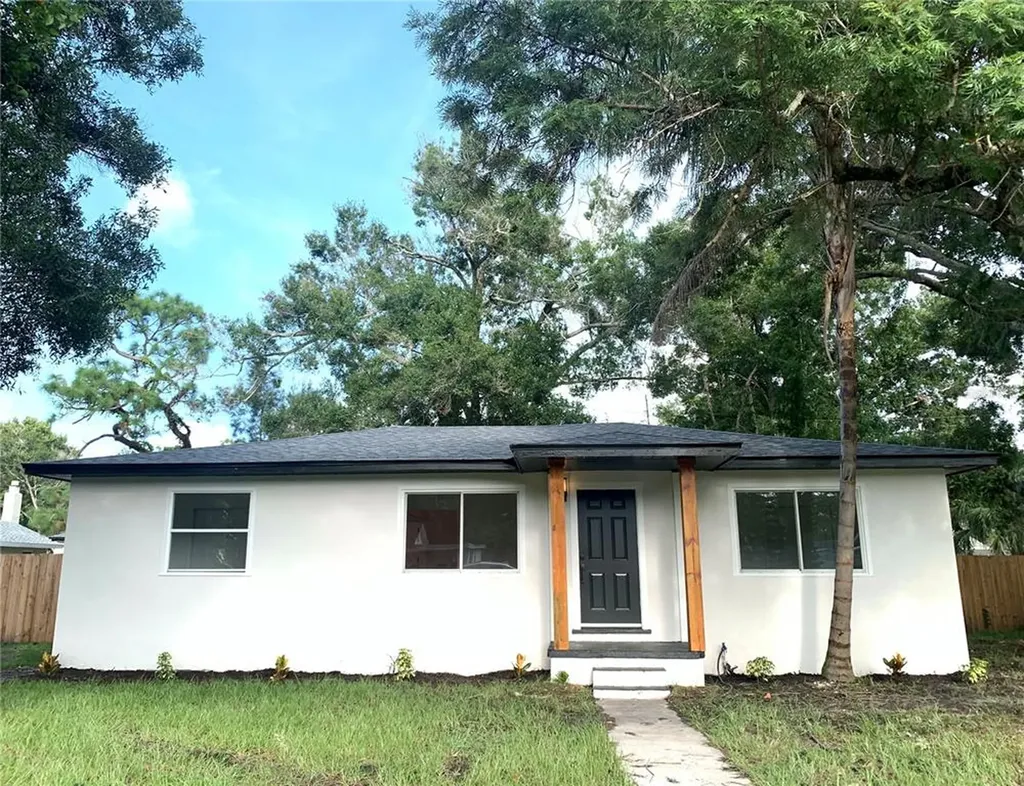 6437 30th Way N St Petersburg FL 33702