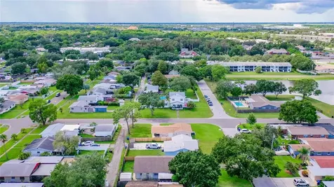 774 91st Avenue N St Petersburg FL 33702