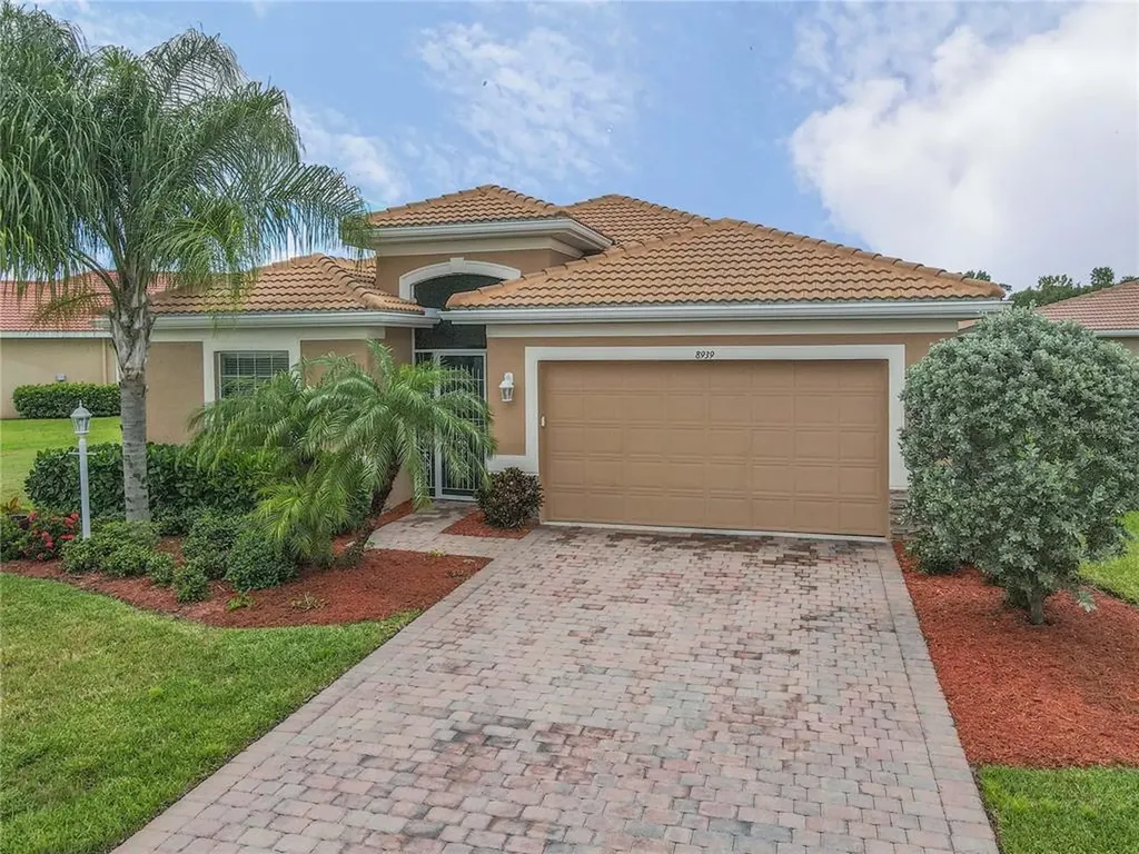 8939 Peregrine Way North Port FL 34287
