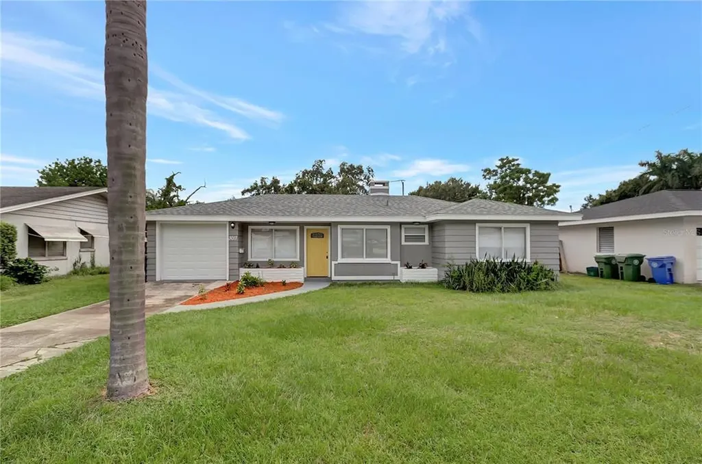 3017 13th Avenue W Bradenton FL 34205
