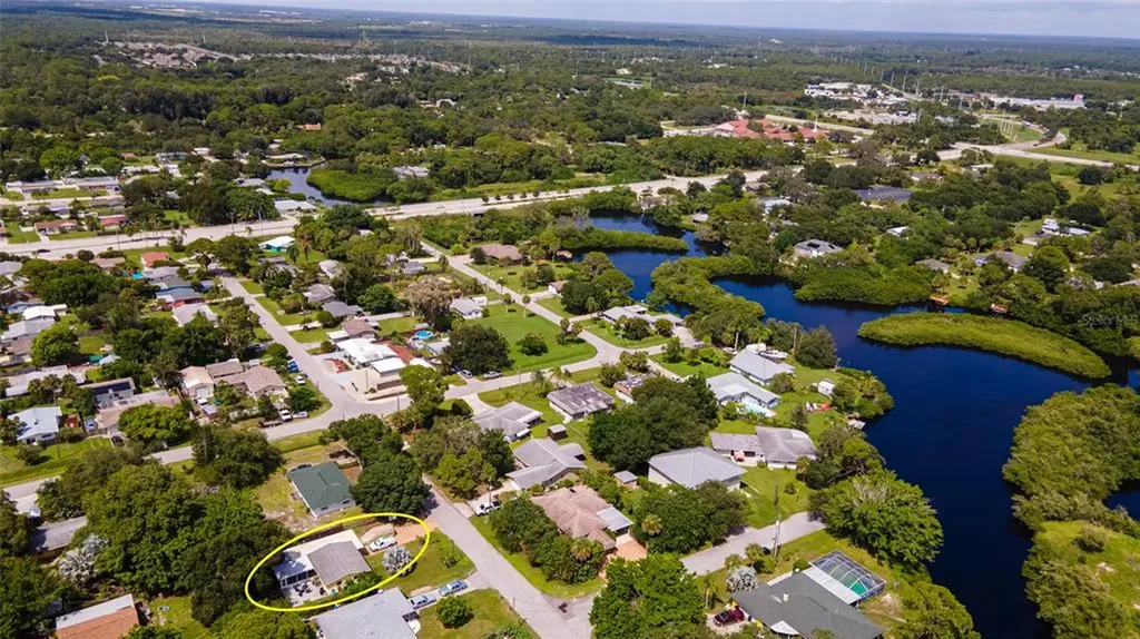 130 Warren Avenue Englewood FL 34223