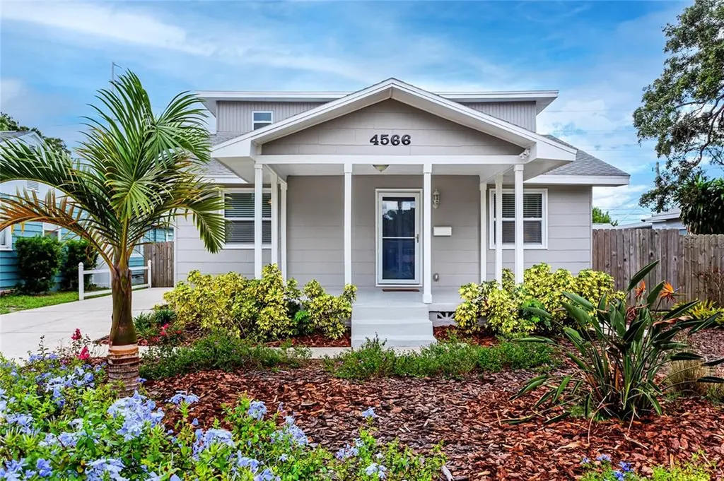 4566 13th Avenue N St Petersburg FL 33713