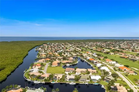 3932 Crooked Island Drive Punta Gorda FL 33950