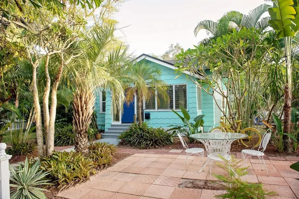 2127 6th Avenue W Bradenton FL 34205