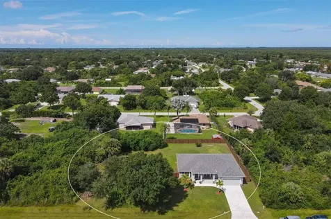 6135 Cromwell Street Englewood FL 34224
