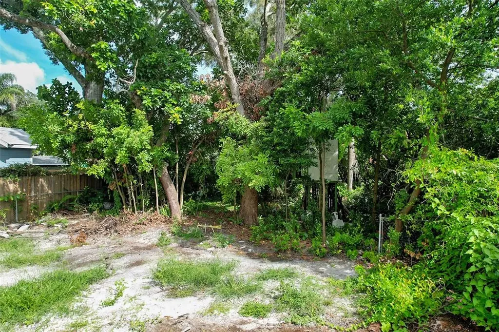 2151 6th Avenue N St Petersburg FL 33713