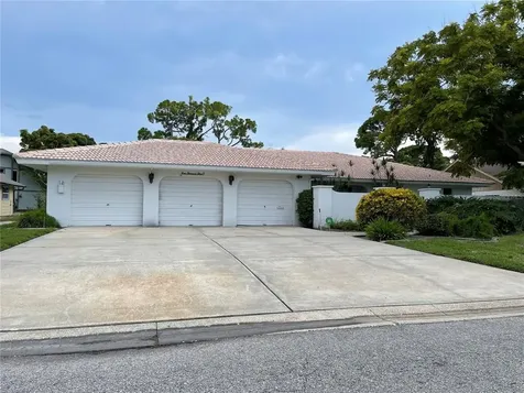 4003 Pinar Drive Bradenton FL 34210