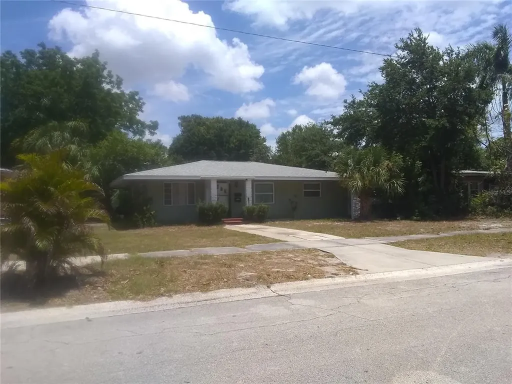 5115 Emerson Avenue S St Petersburg FL 33707