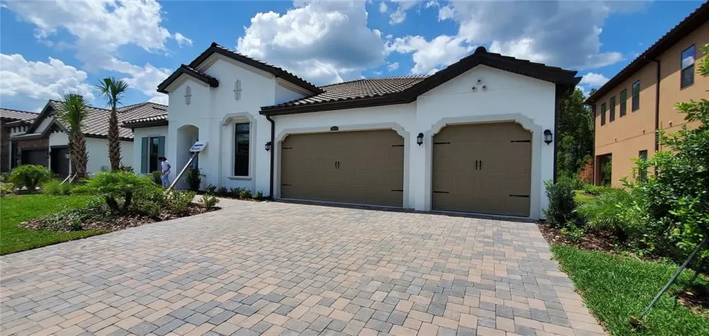 28454 Picana Lane Wesley Chapel FL 33543