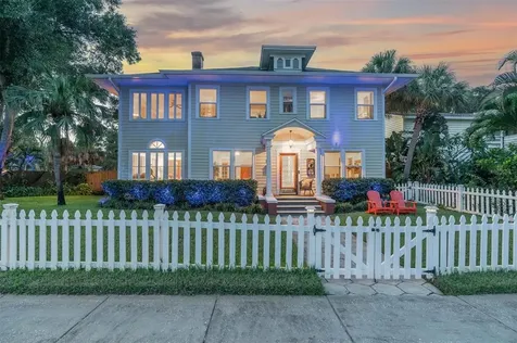 4035 Miramar Way S St Petersburg FL 33705