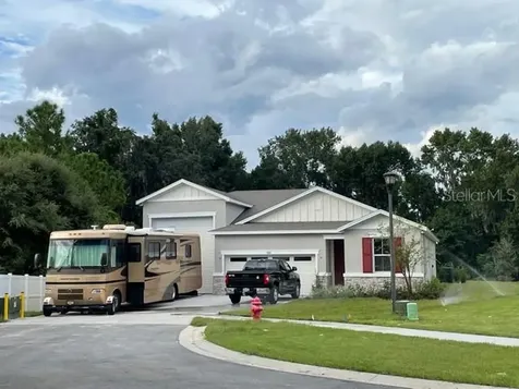 31820 Broadwater Avenue Leesburg FL 34748