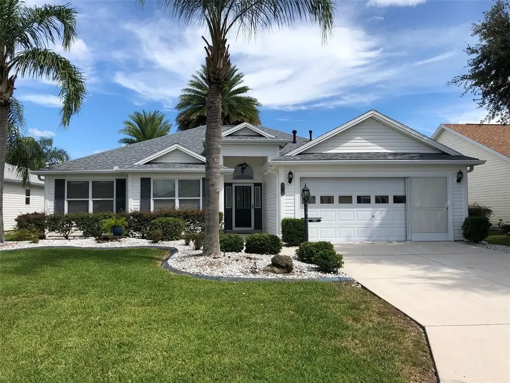 749 Pine Hills Place The Villages FL 32162