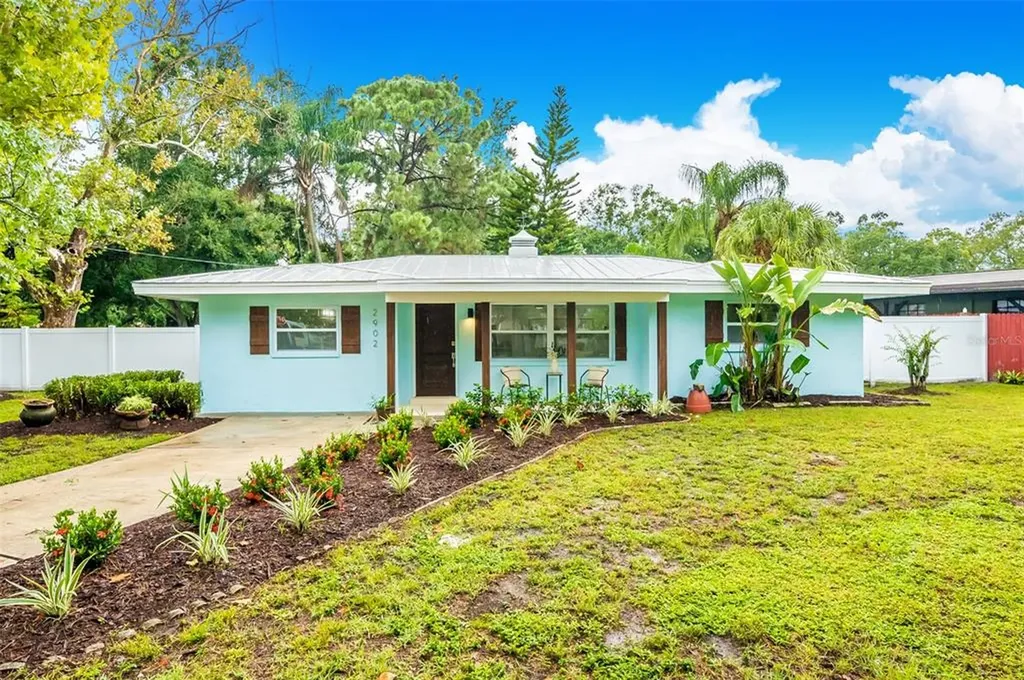 2902 W Price Avenue Tampa FL 33611