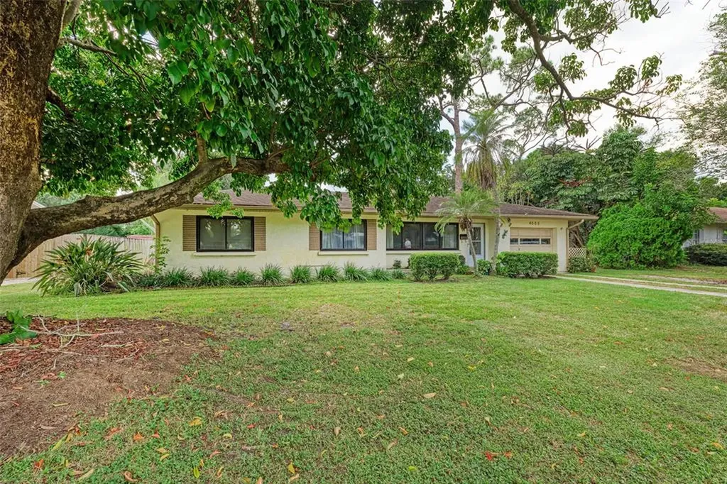 4005 15th Avenue W Bradenton FL 34205