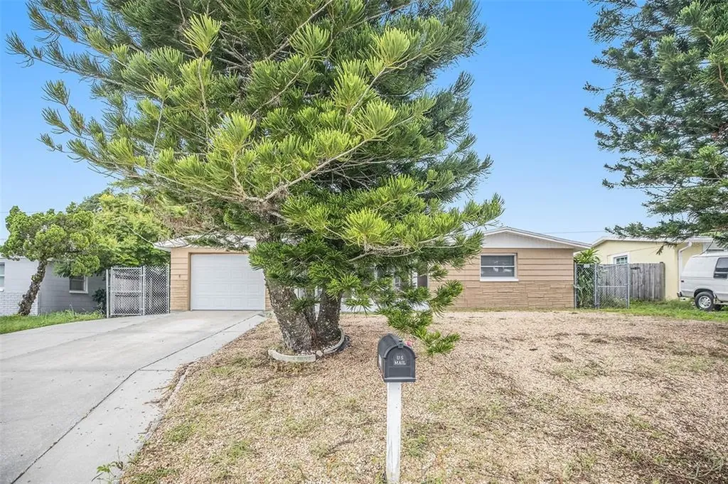 4923 Guardian Avenue Holiday FL 34690