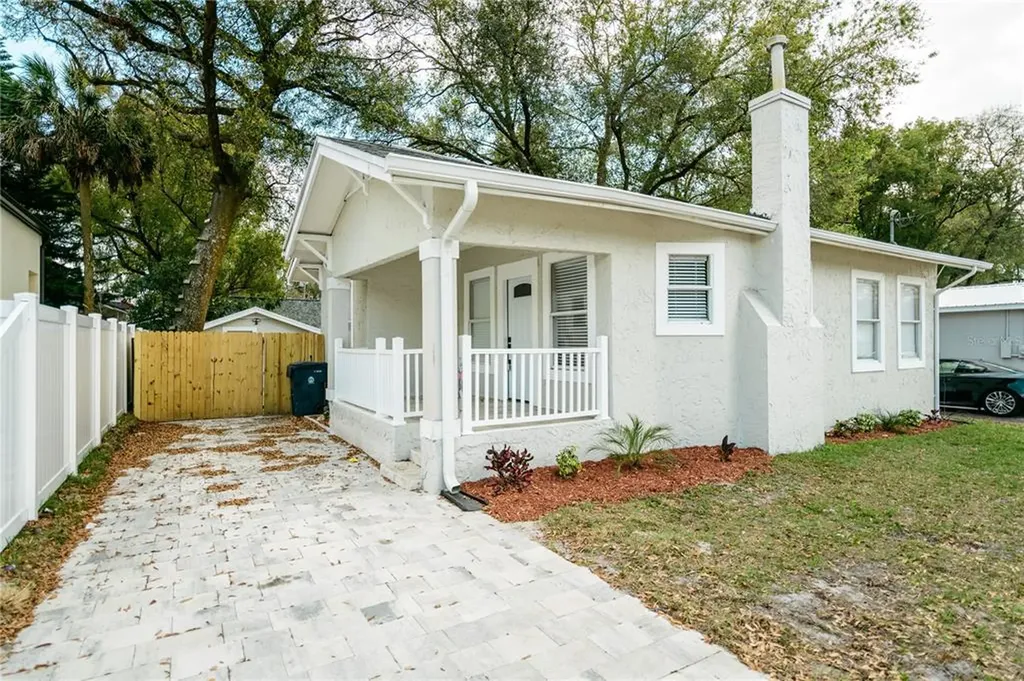 114 W Sligh Avenue Tampa FL 33604