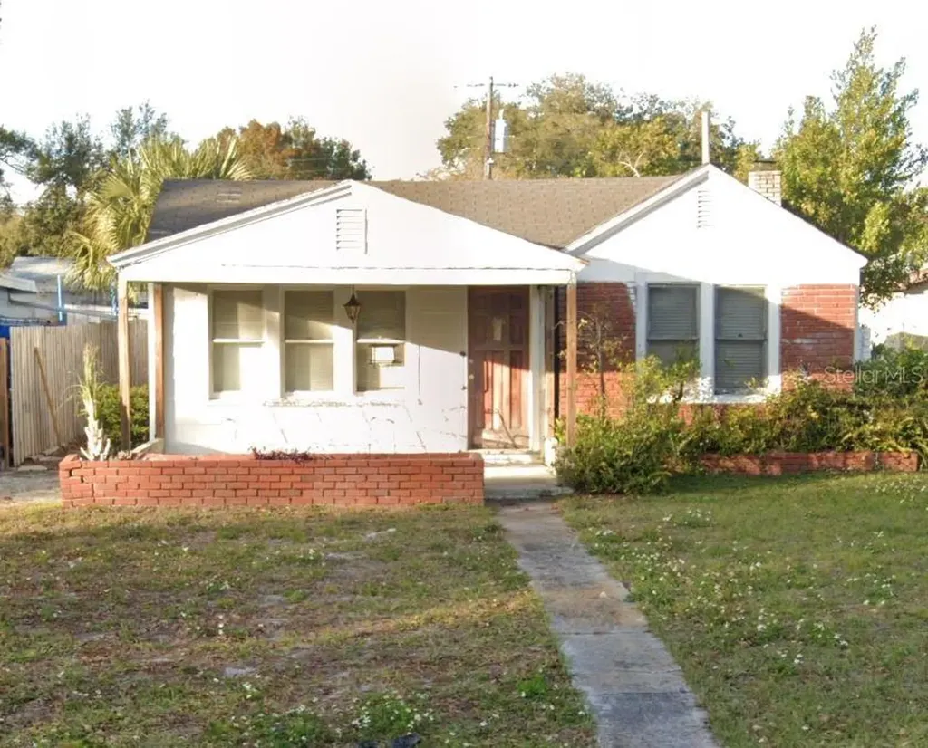 3835 4th Avenue N St Petersburg FL 33713