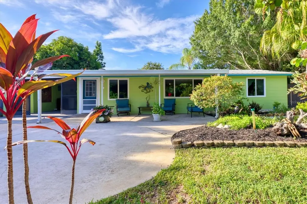 1161 North Lane Englewood FL 34224