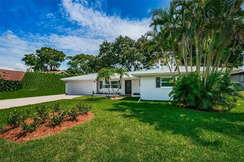 1437 Bugle Lane Clearwater FL 33764