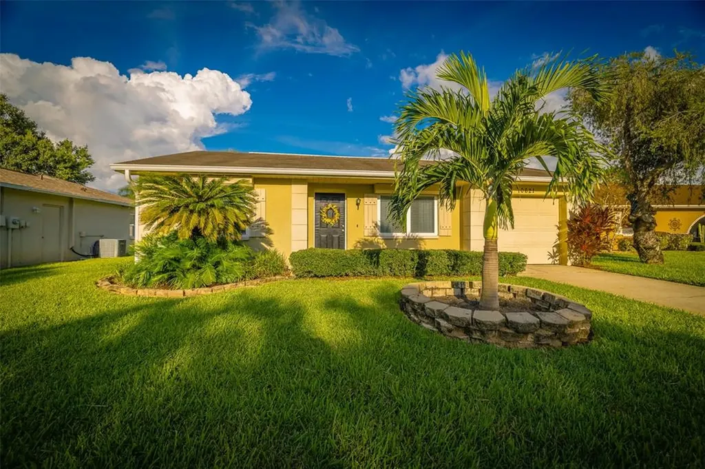10621 42nd Court N Clearwater FL 33762