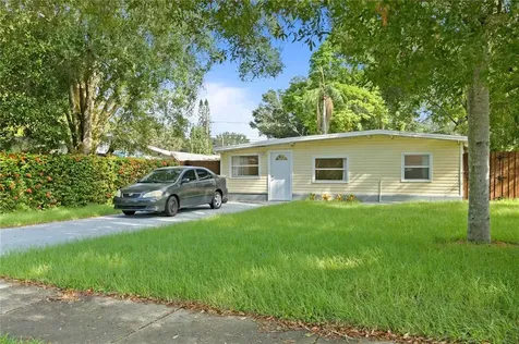 3729 53rd Avenue N St Petersburg FL 33714