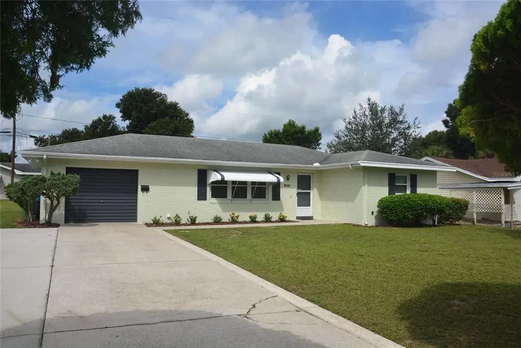 1405 5th Street SE Winter Haven FL 33880