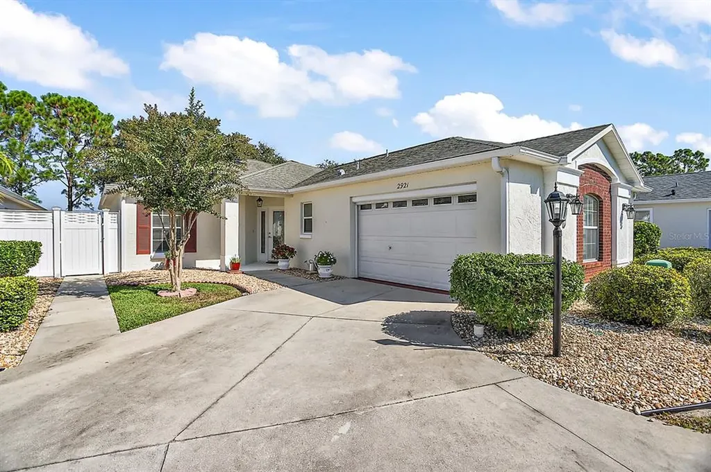 2921 Meadow Lawn Lane The Villages FL 32162