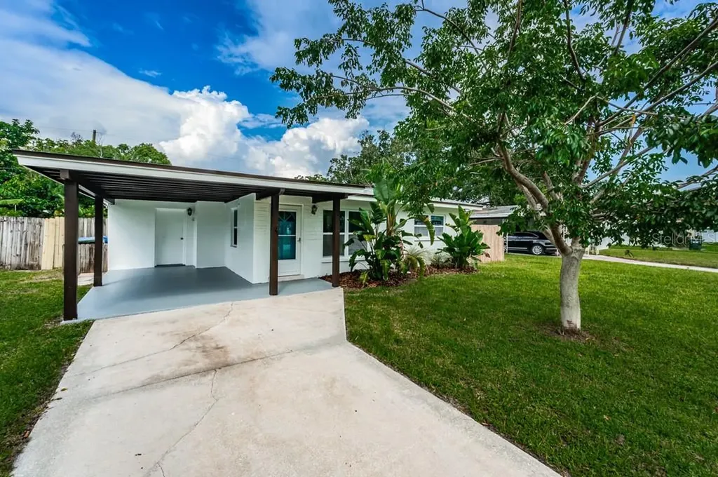 2212 Coit Road Clearwater FL 33764