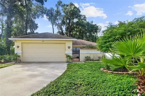 901 Northern Oaks Terrace Deland FL 32724