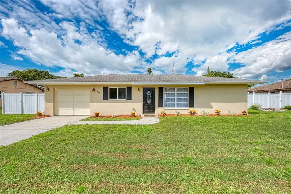 32 Dartmouth Road Venice FL 34293