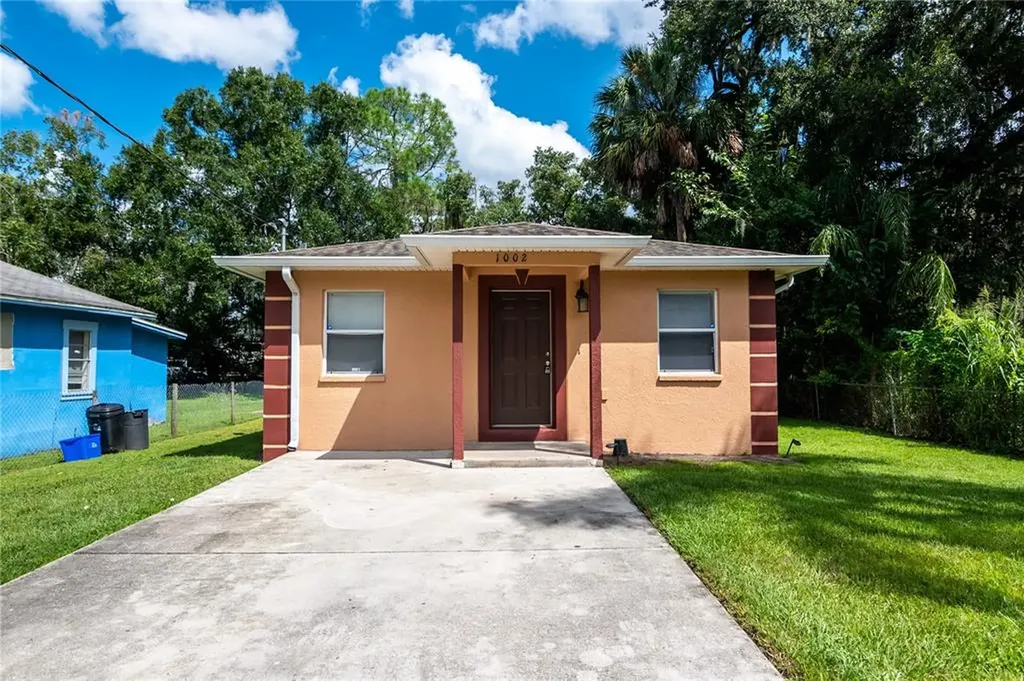 1002 W Madison Street Plant City FL 33563