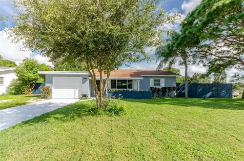 10241 Naranja Street Seminole FL 33772