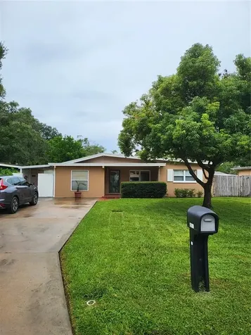 2136 Catalina Drive N Clearwater FL 33763