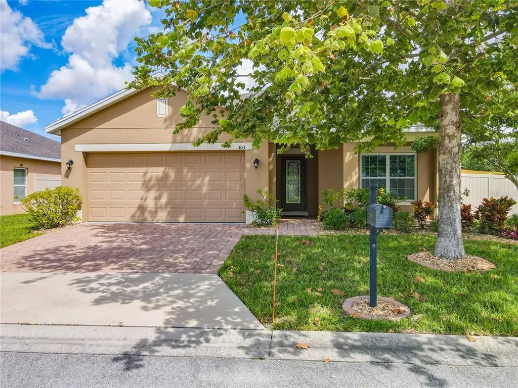 303 Salamanca Road Davenport FL 33837