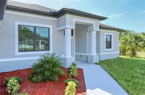 2702 Carolina Street North Port FL 34288
