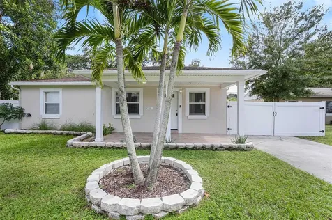 4706 W Lawn Avenue Tampa FL 33611