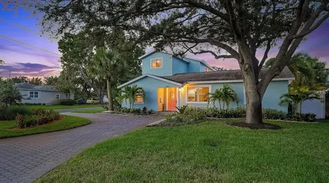 201 39th Avenue NE St Petersburg FL 33703