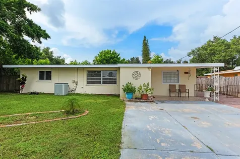 1502 54th Avenue Drive W Bradenton FL 34207