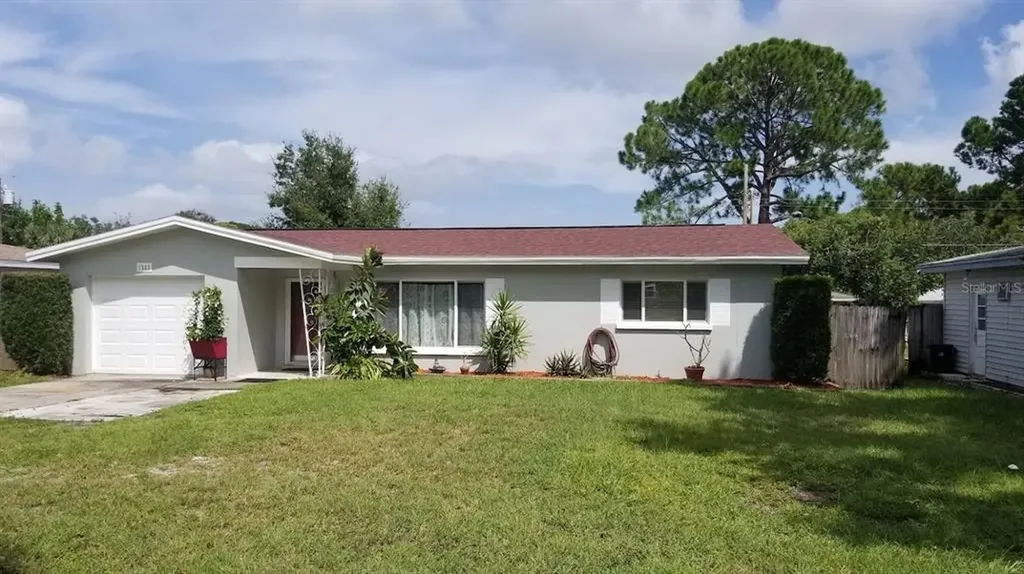 1353 S Betty Lane Clearwater FL 33756
