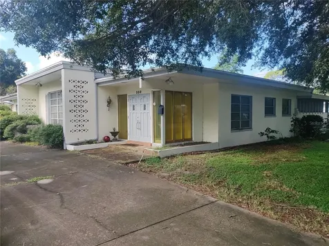 330 60th Street N St Petersburg FL 33710