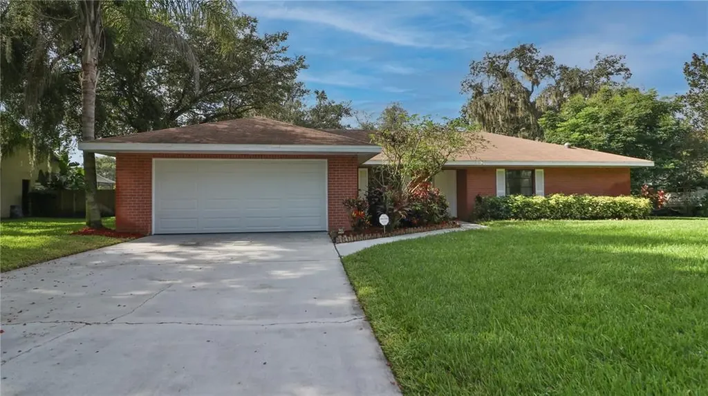 1017 Hollyberry Court Brandon FL 33511