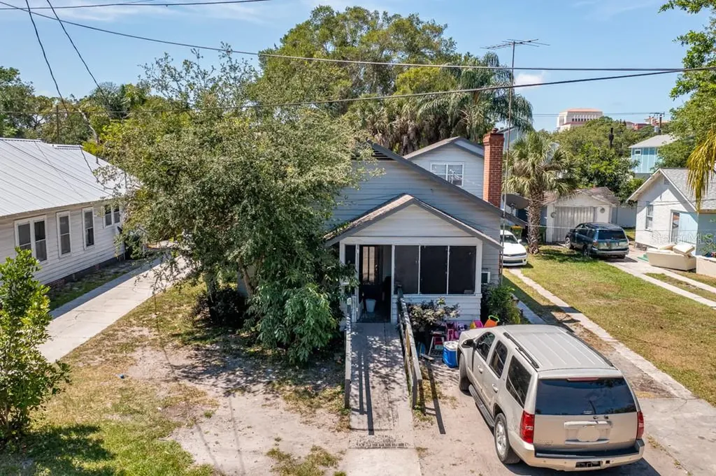 2118 5th Street Sarasota FL 34237