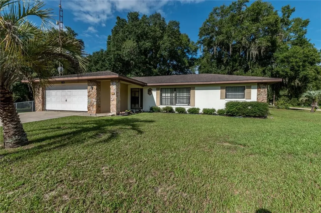 11160 SW 136th Court Road Dunnellon FL 34432