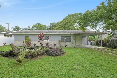 10104 N Oakleaf Avenue Tampa FL 33612