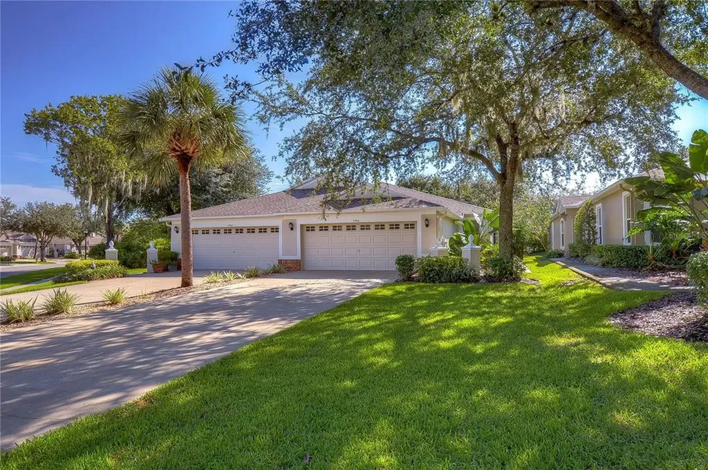 5906 Phoebenest Drive Lithia FL 33547