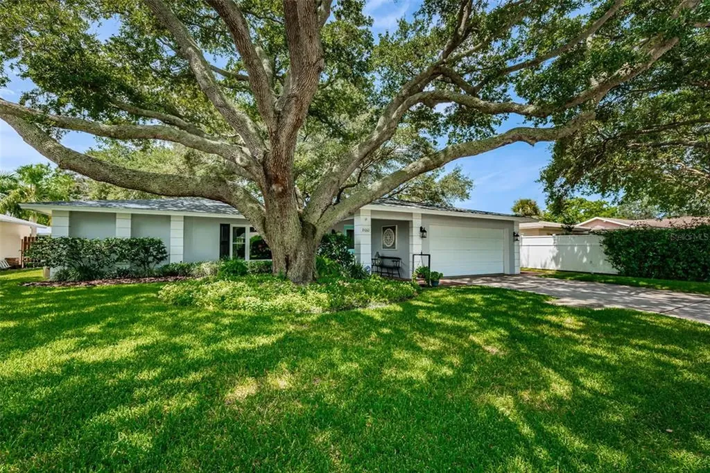 8660 134th Street Seminole FL 33776